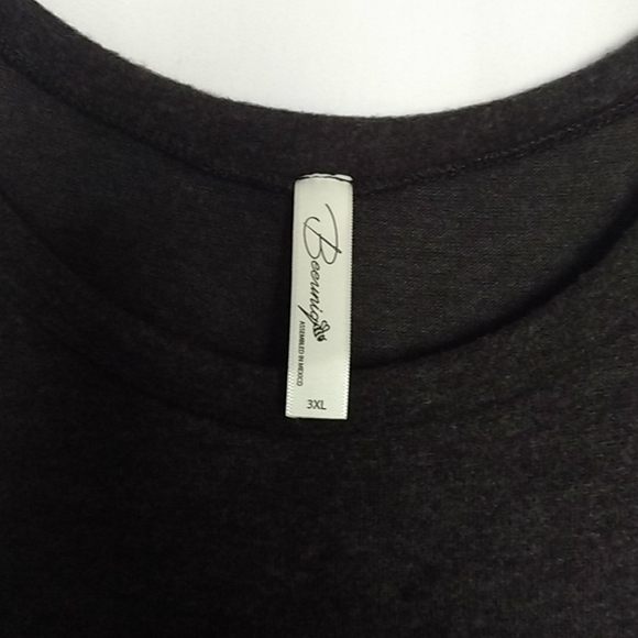 Women'S Assymetrical Hacci Tunic With Buttons. - Picture 8 of 11